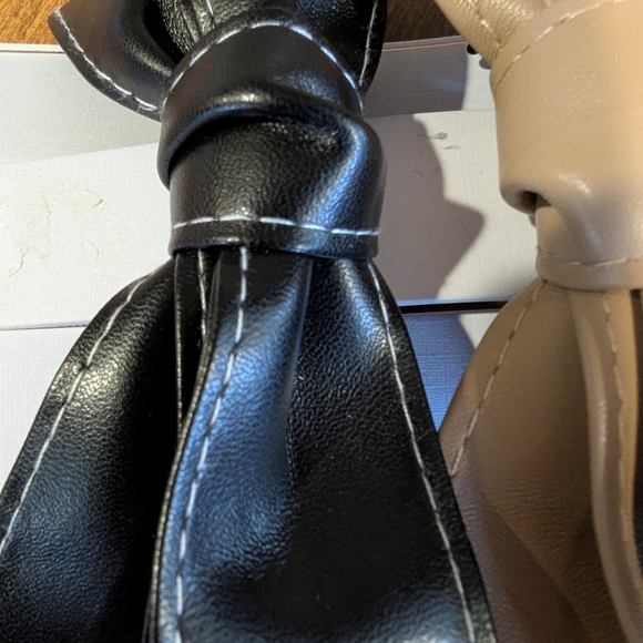 Tan and Black Hair Tools Elegant Bows - Picture 4 of 5